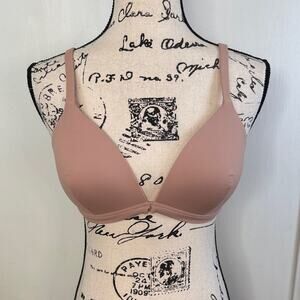 NEW! Lululemon Waterside Swim Top Women's C-Cup size 10
